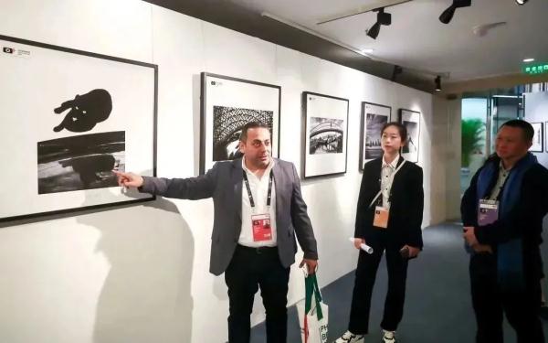 神秘与多元化的视觉之旅 | 探讨阿拉伯国家摄影特点及发展趋势 DM_20240411220656_015.jpg